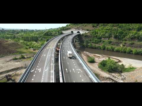 რიკოთის ახალი ჩქაროსნული მაგისტრალური გზის 36 კმ-ით ავტოტრანსპორტი უკვე სარგებლობს