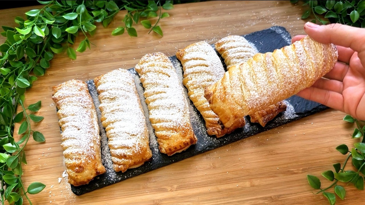 У тебя дома есть слоеное тесто? Вкусные палочки, быстрый десерт.