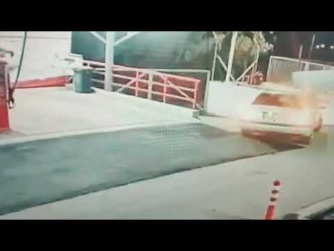 Τρομακτική στιγμή στην Πάτρα: Αυτοκίνητο παίρνει φωτιά μετά την ανεφοδιασία με υγραέριο