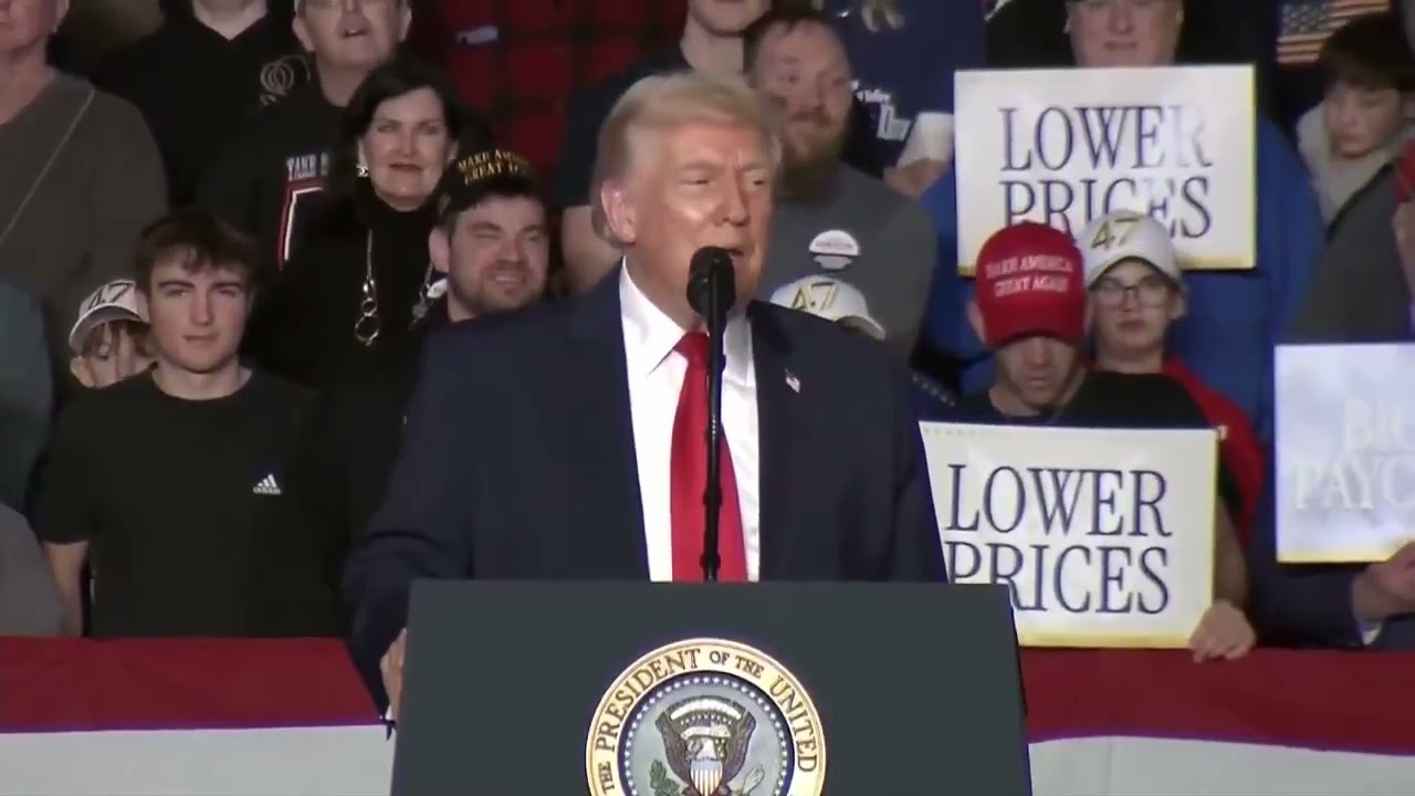 🚨🇺🇸 President Trump reveals John Deere is moving Excavator production BACK to the USA