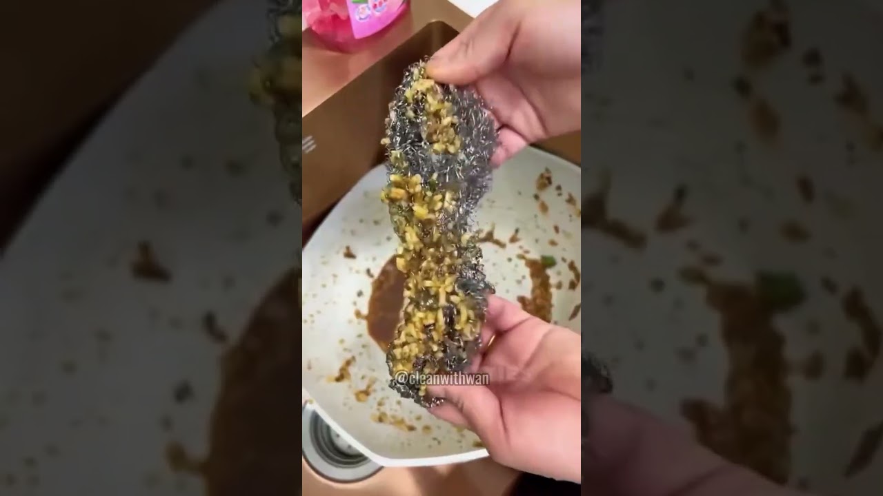 Tackle tough stains effortlessly with our Metal Dish Cloth! 