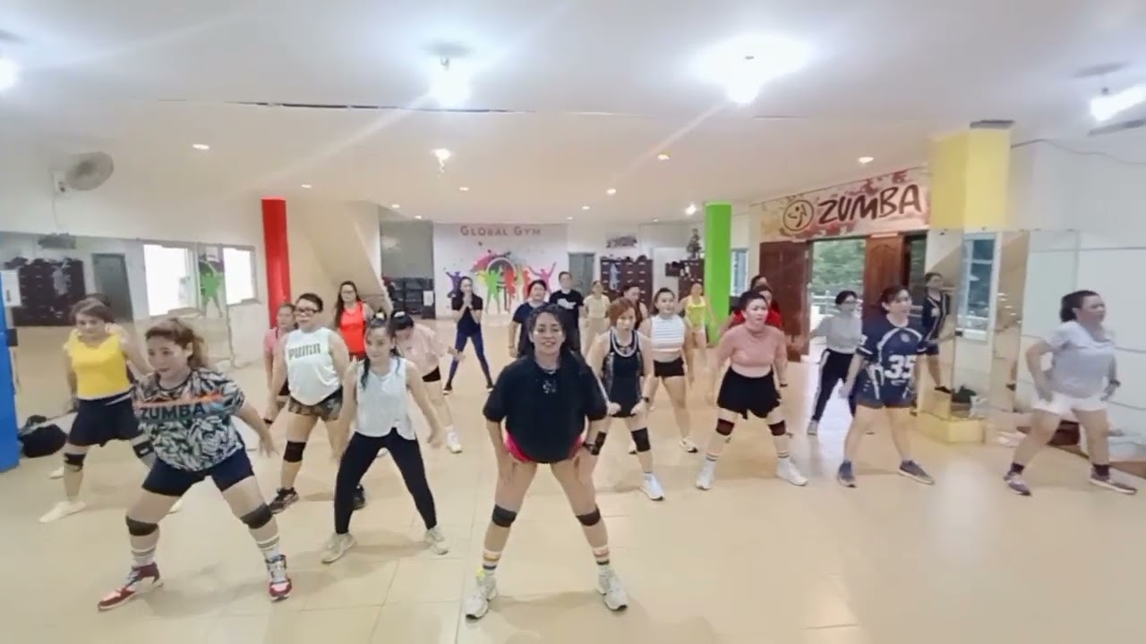 Jangan Tunggu Lama Lama Remix / Zumba / Zin Dewi M #zumbaindonesia #dance