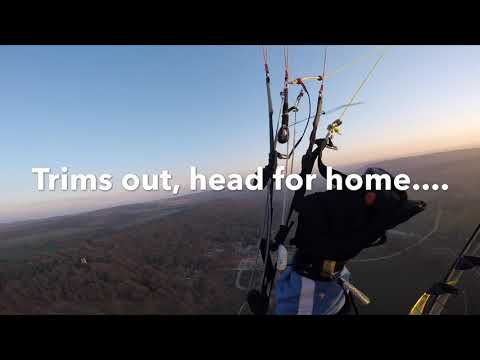 PARAMOTOR IN AIR EMERGENCY!