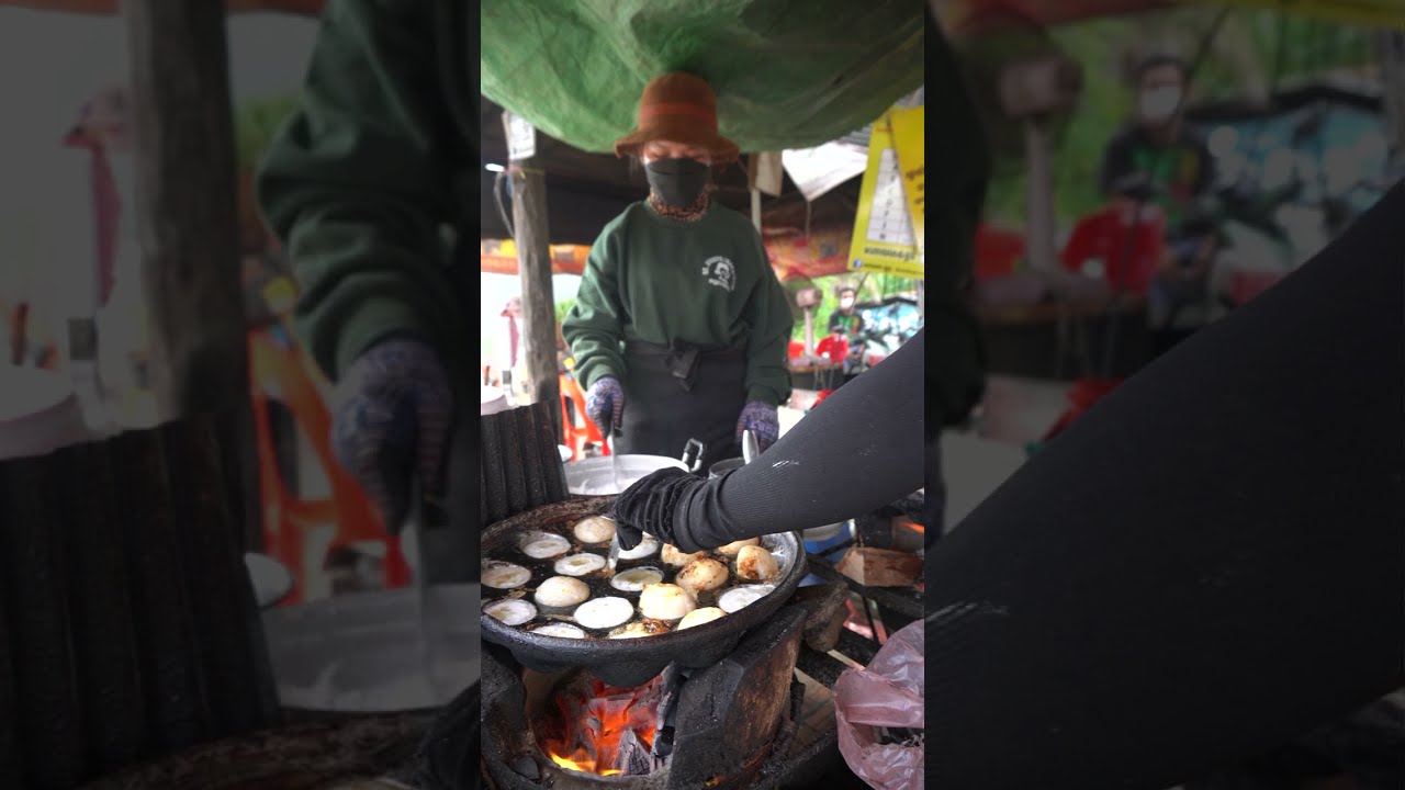 Cooking KH Cookies Nom Kruok KH cake at street - Street Food