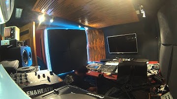 Alex Jann Bass Traps Time Lapse