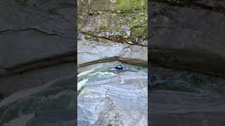 Riboslide, Ticino (Entry #80 Superstyling 2025)
Ben Jung on Riboslide, Ticino
Paddler: Ben Jung
Video: Laura Hofberger
Location: Riboslide, Ticino
To watch all the 2025 Superstyling entries: https://www.kayaksession.com/palm-superstyling-video-contest/ Riboslide, Ticino (Entry #80 Superstyling 2025)