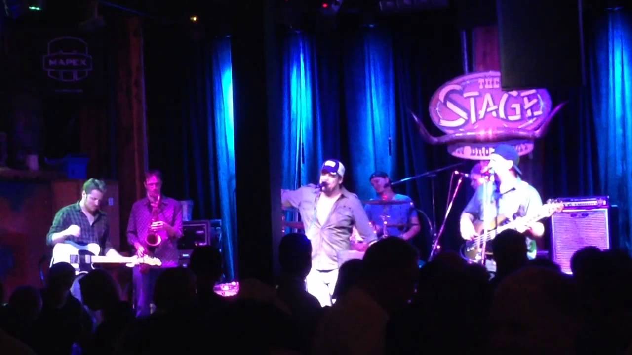 Chris Weaver Band 'Footloose' live Nashville The Stage auf YouTube ansehen Chris Weaver Band 'Footloose' live Nashville The Stage auf YouTube ansehen