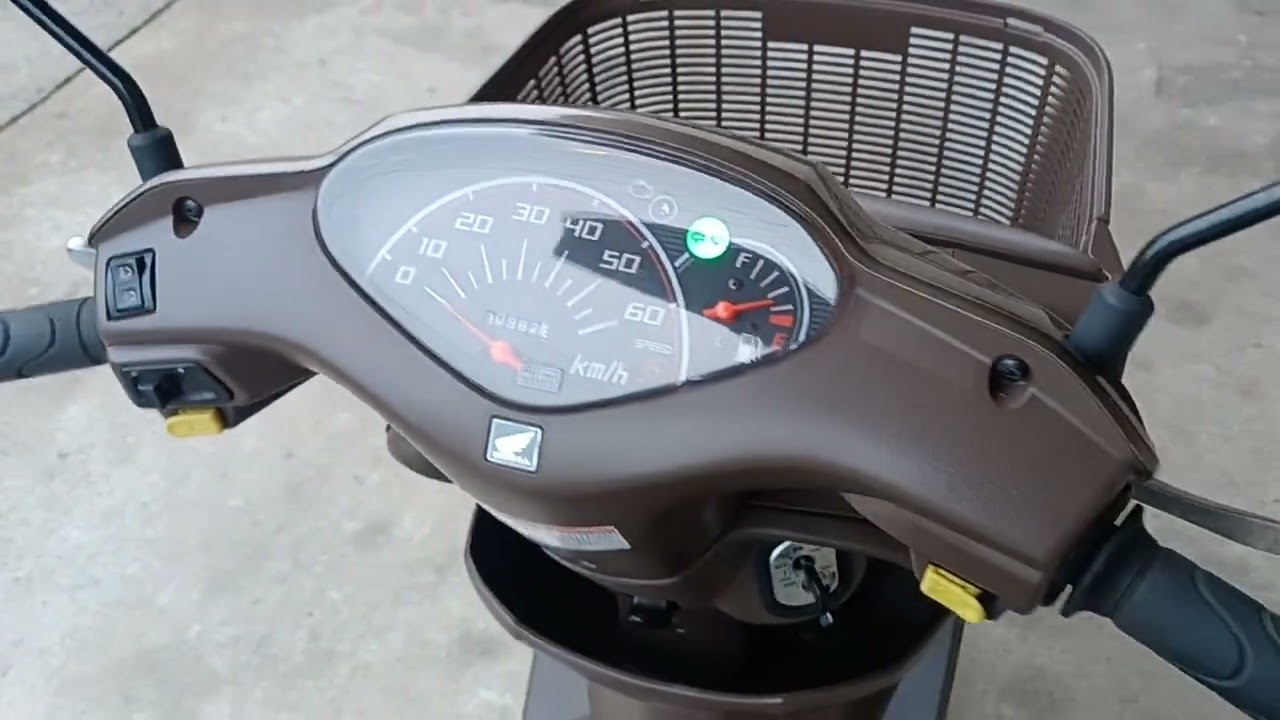 ☆安心の点検整備.動画☆ホンダ ディオ チェスタ Fi AF68☆ピカピカ綺麗で消耗品も抜群！電子制御エンジンが好調！外観中身共に良質個体！ HONDA DIO FI(AF68)「なぜエンジンがかからなかったのか？」 - YouTube