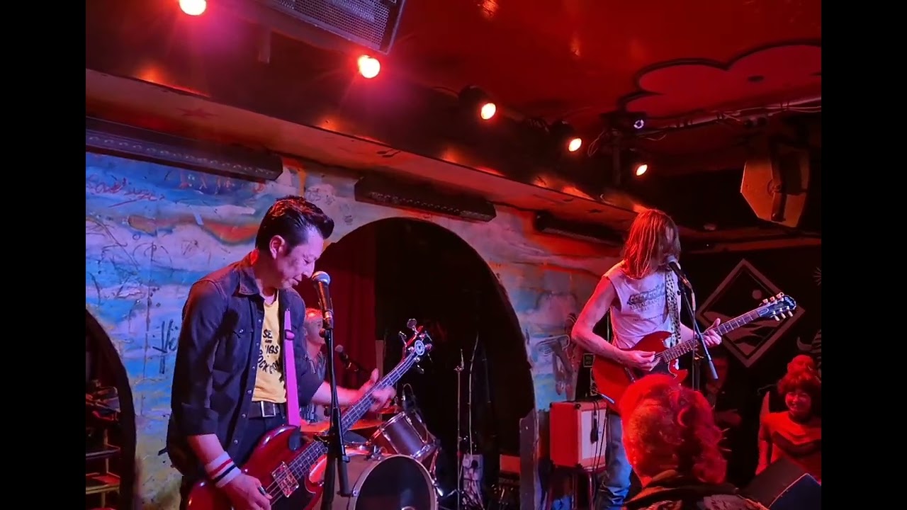 Martin Savage & the Jiggerz - "Fat City" (live in London 16-03-24)