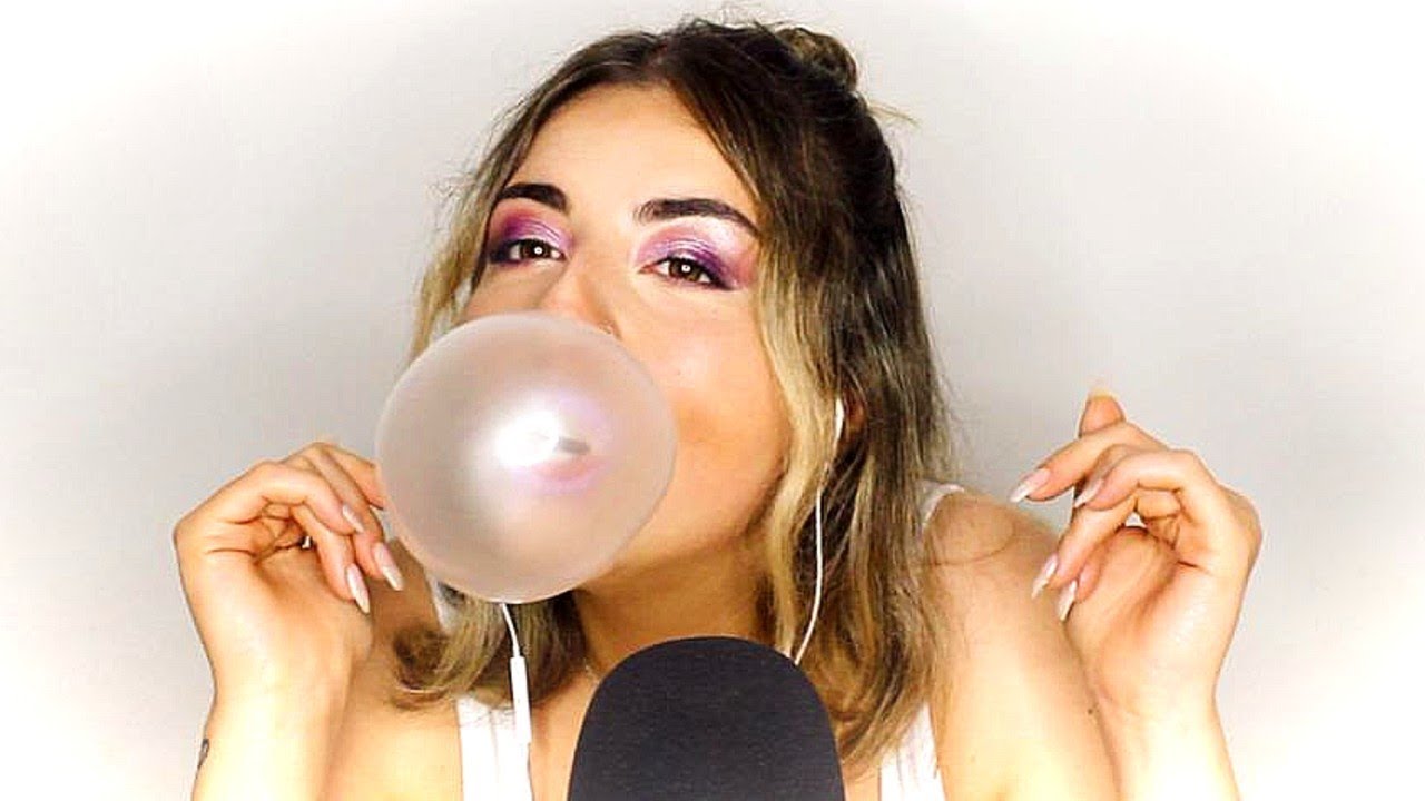 ASMR Español | Masticando Chicles y Haciendo Pompas (Gum Chewing & Bubble Blowing) soapbox