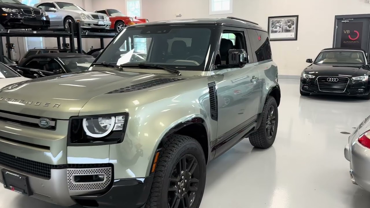 21 Land Rover Defender 90 x-Dynamic walk around