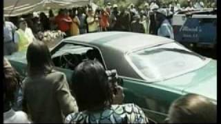 Beerdigung Im Auto ?