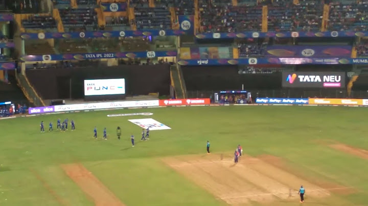 @davidwarner & Prithvi Shaw coming to open the innings vs @MumbaiIndians at Wankhede #ipl2022