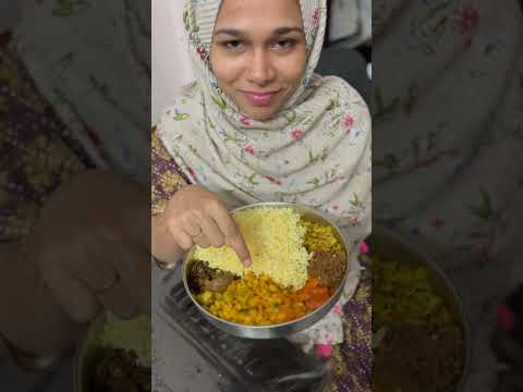 പൊണ്ടാട്ടിക്ക് പതിരാത്രി ഒരു veriety Food😍 #youtubeshorts #couple #trending