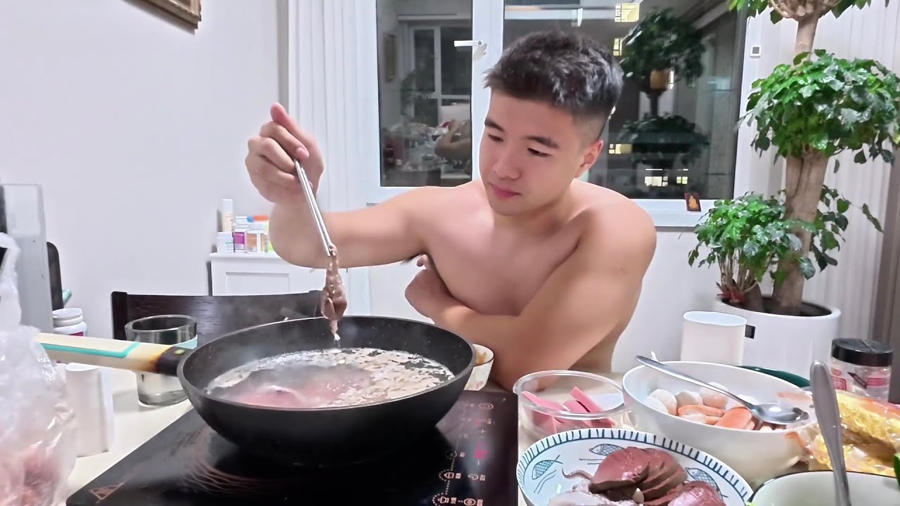 冬天最適合和男友在家裡涮著火鍋🍲好幸福的感覺！丨🌈夫夫星星與辰辰 Cute Gay Couple [SUB]