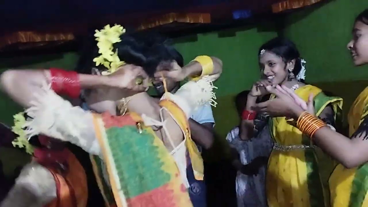 বিয়ে বাড়ি 