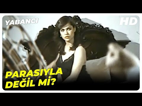 Yabancı - Hülya, Adamın Elinden Zor Kurtuldu! | Kadir İnanır Hülya Avşar  Eski Türk Filmi