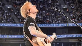 Ed Sheeran - Castle on the Hill - 1/7/2022 Mathematics Tour - Wembley Stadium, London Resimi