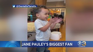 Watch Cbs Sunday Mornings Jane Pauley Gives Special Shout Out To 2-Year-Old Philadelphia Fan