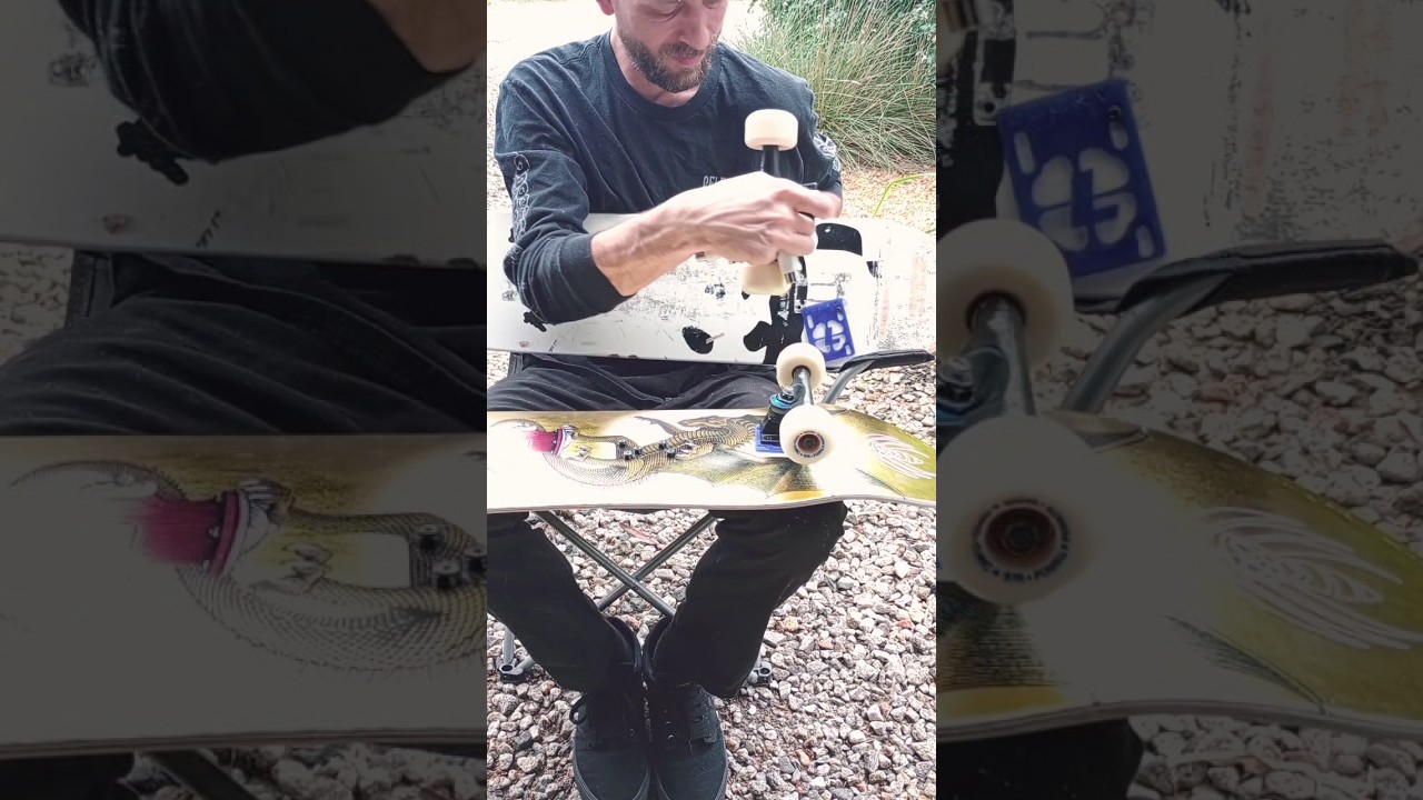 New setup Rolling Kickflips WIP. Powell Peralta FLIGHT Deck "Hydrant" Shape 311.