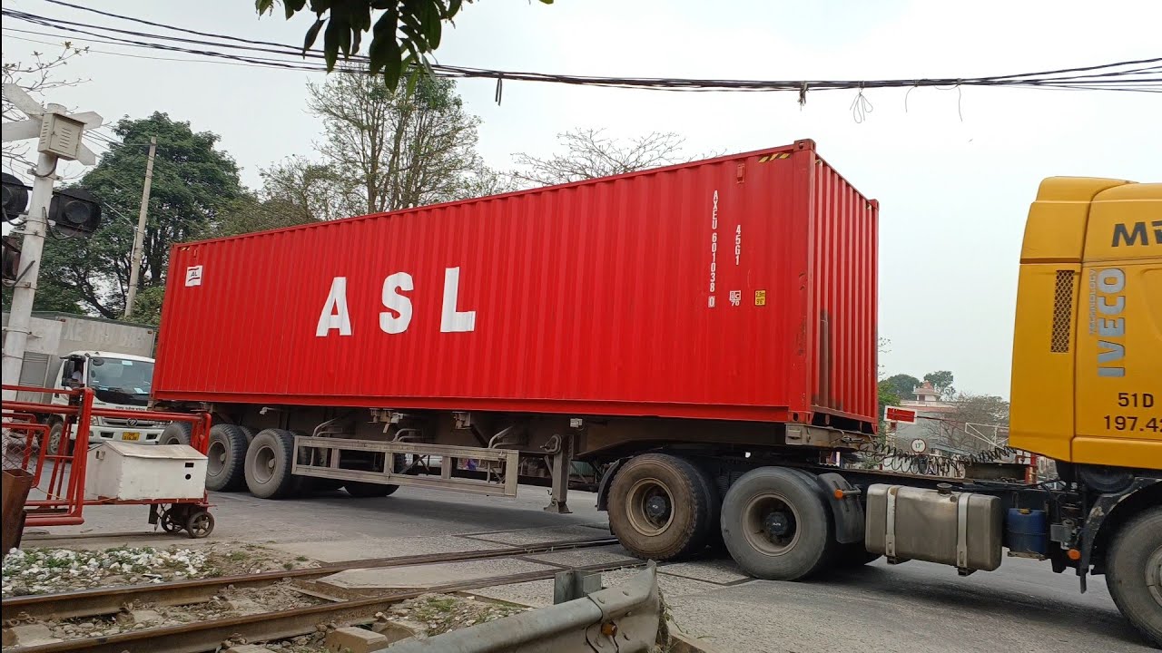CHINA, USA, EU TRUCK | Xe đầu kéo container, xe bồn, xe tải to chở hàng ...