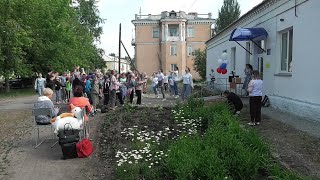 В поселке Бажово отметили День России