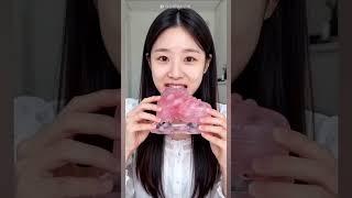 AI Ice Eating ❄️ Giant Crystal Ice Crunch ASMR✨