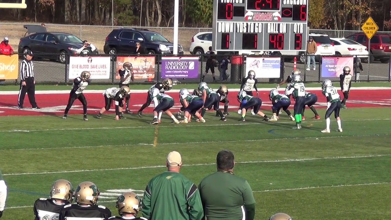 Dominic Beninato #19 Passes to Eric #27 for the 1 Point Conversion