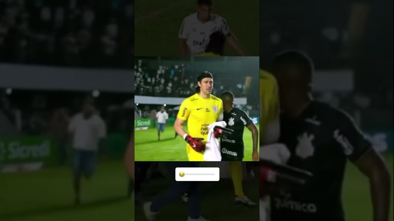 TORCEDOR DO SANTOS TENTA AGREDIR CÁSSIO E TOMA RASTEIRA DO GOLEIRÃO!😂
