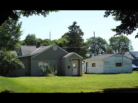 1227 S Greenwood, Green Bay, WI home video tour