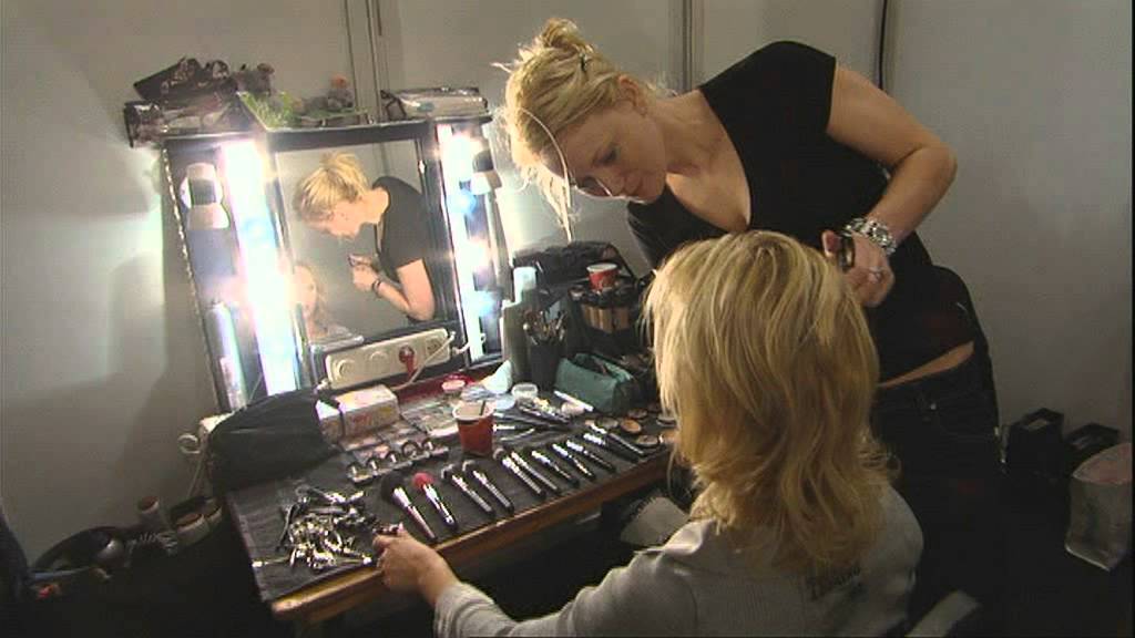 Real Djumbo seizoen 2 afl. 8 reality show over Djumbo