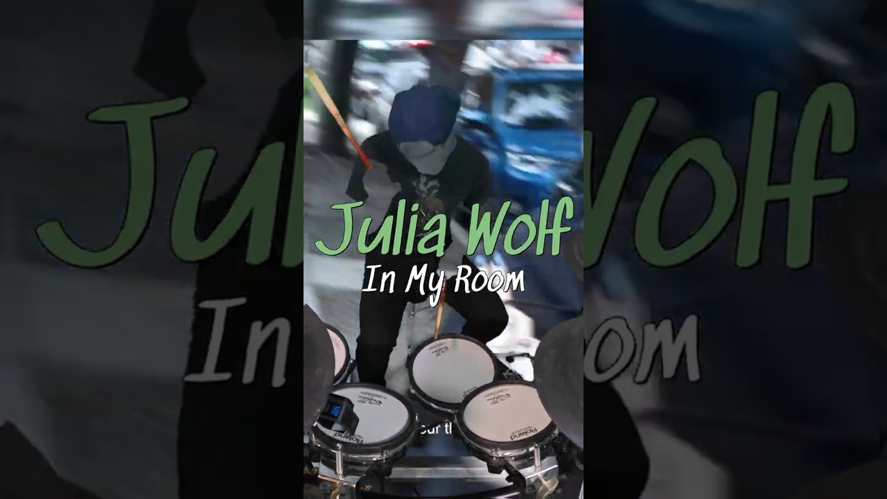 YouTubeでJulia Wolf - In My Room (Drum Cover)を視聴 YouTubeでJulia Wolf - In My Room (Drum Cover)を視聴
