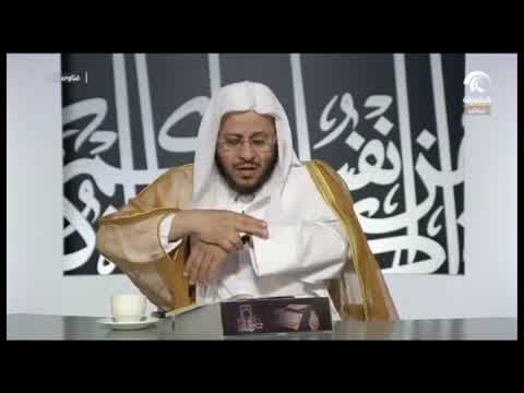 وضع اليمنى على اليسرى في الصلاة
