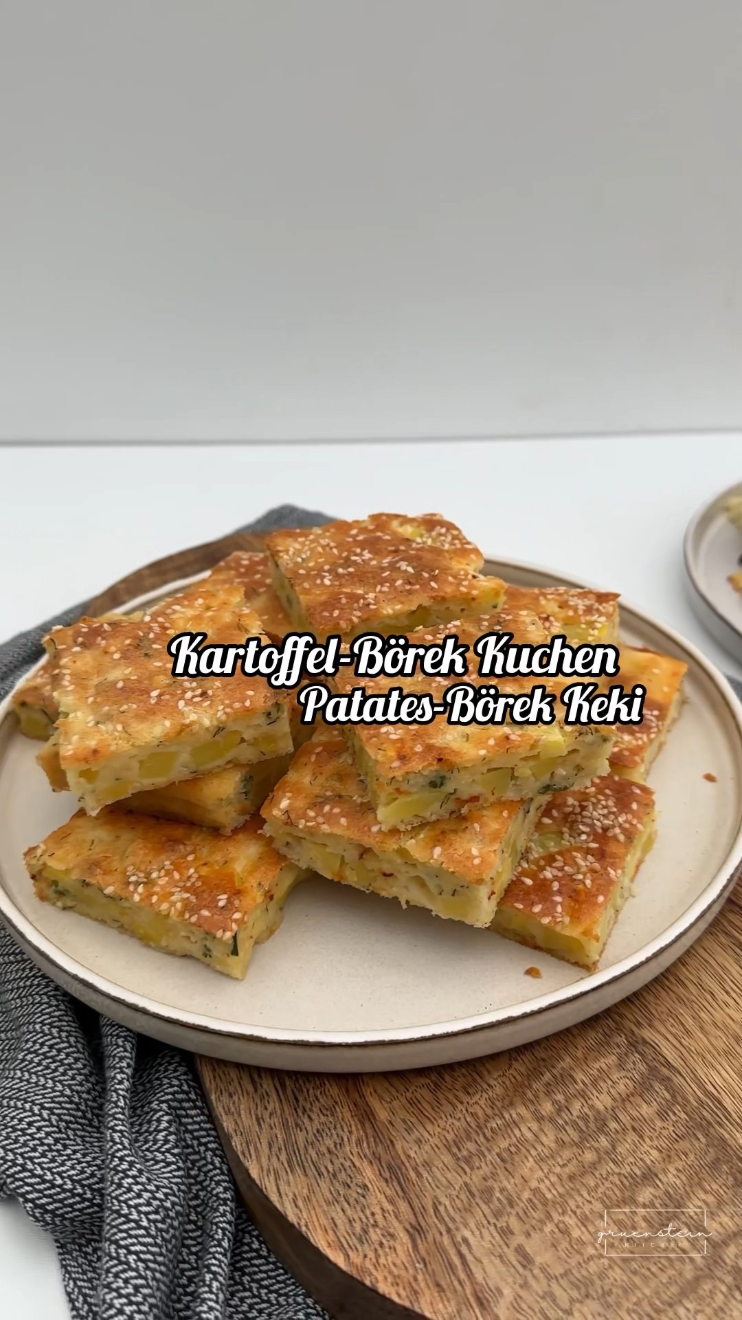 Kartoffelkuchen als Börek | Börek tadında Patatesli Kek - YouTube Kartoffelkuchen als Börek | Börek tadında Patatesli Kek - YouTube