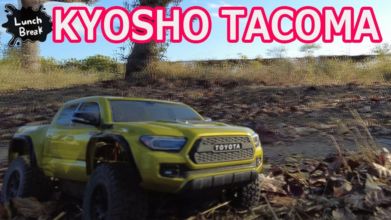 昼休みに爆速 KYOSHO TACOMAで遊んだよん - YouTube