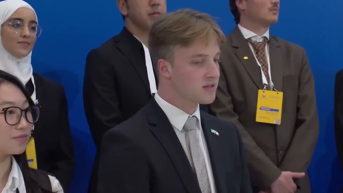 Қисық пениса бар секс фото