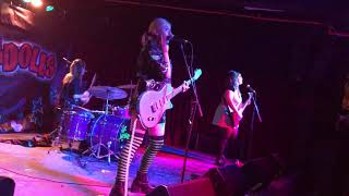 The Aquadolls - "Runaway (The Jam)" - Grog Shop in Cleveland Hts., OH, 10/17/19.