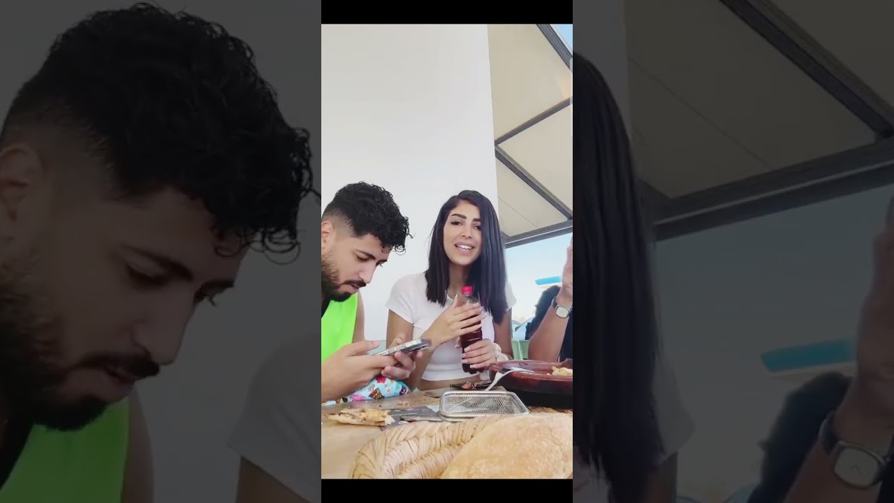 لايف صفاء أيمن وأيوب فنفس المكان ألتقو فالمغرب بعد وصول صفاء من بالي لايف الاعياد