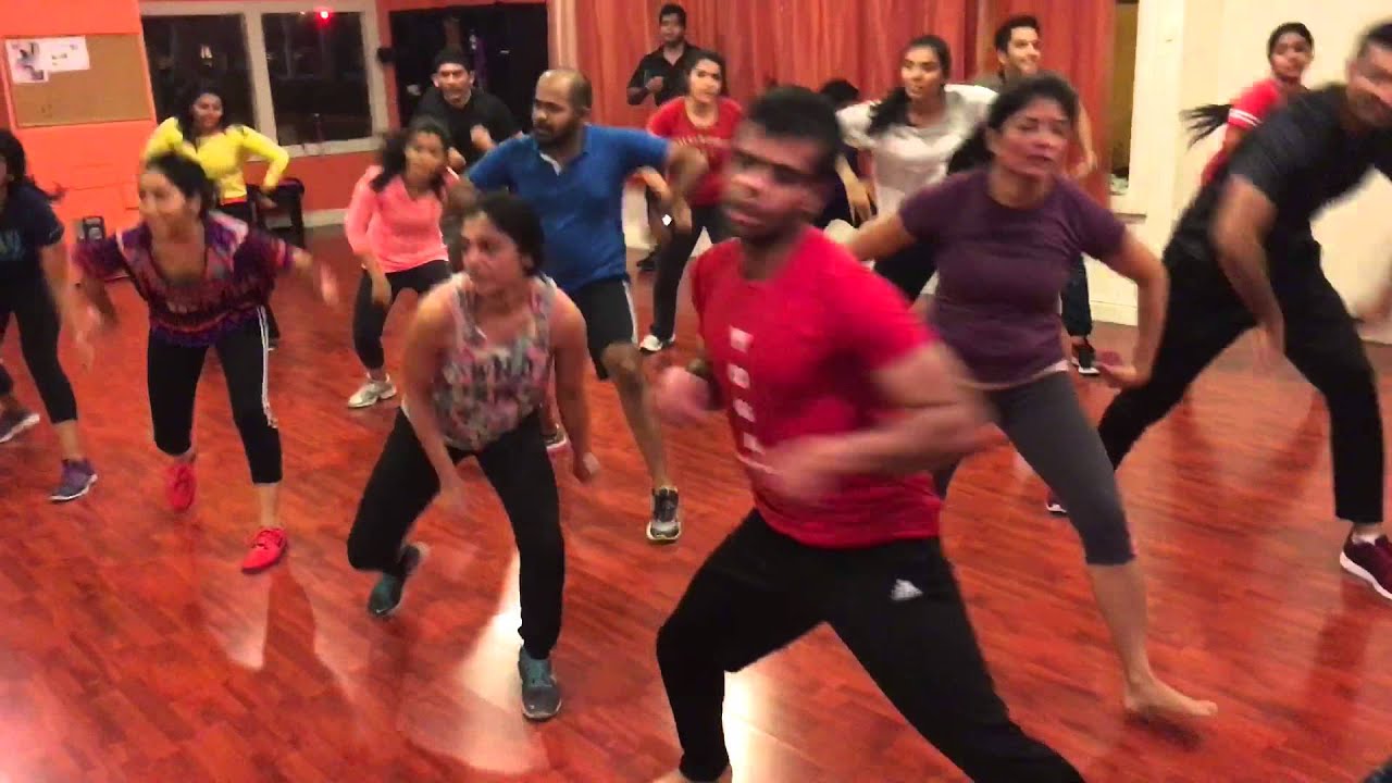 dancers studio DI Fit Dance Fitness Class | Bollywood Toning | DJ Wale Babu