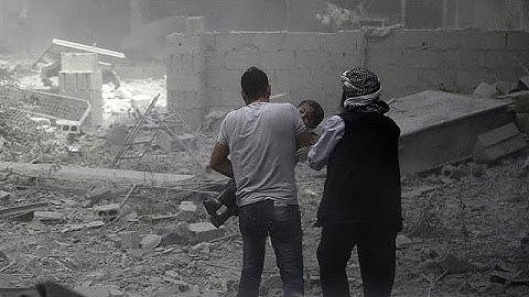 Suriye'de rejim uçakları sivilleri bombaladı