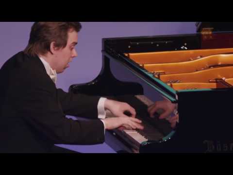 Ingolf Wunder plays