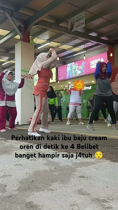 hati hati bu ☺☺ #senam #shorts #fyp