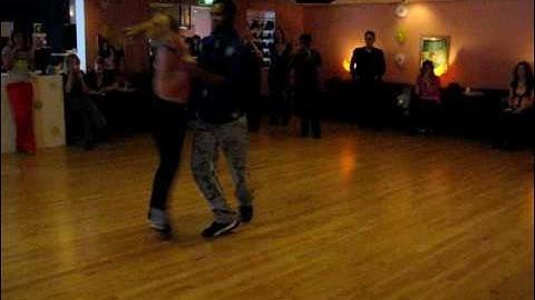 Leonardo Neves & Layssa - 20090906 2 - zouk bootcamp