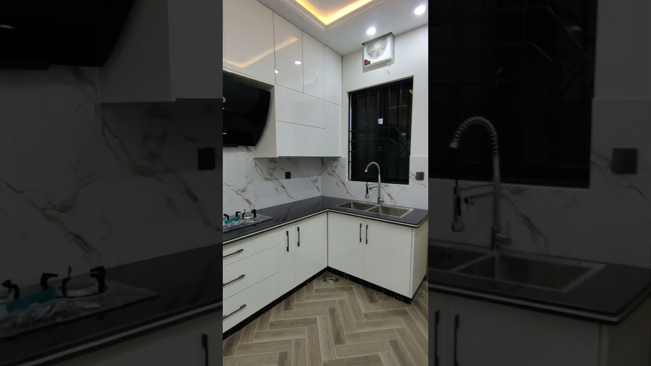 White Contrast Kitchen design 2025 