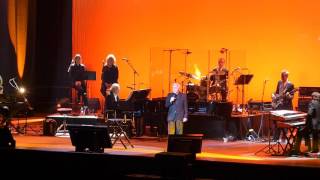 Charles Aznavour - Paris au mois d'août (4/12/2016 - Lotto Arena, Antwerp)