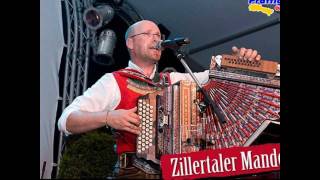 Zillertaler Mander - "Da bleibt kainer mehr sitzen" chords