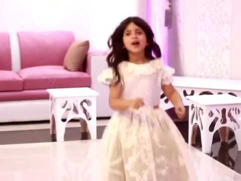 رقص جوانا السعيد ي نورالكون