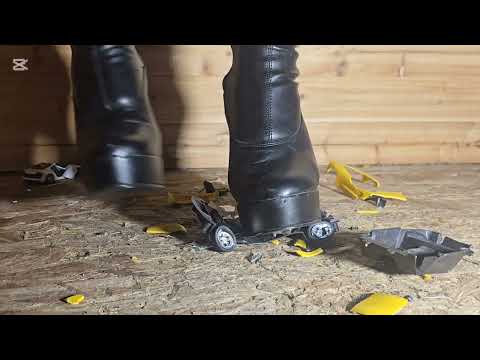 Pleaser boots crush model Corvette to pieces #asmrcrush #asmrcrunch #modelcarcrush #highheels #boots