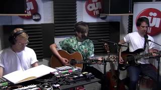 Django Django - First Light - Session acoustique OÜI FM