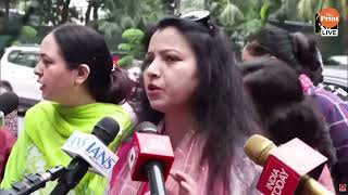 Live: Group of muslim women protest outside Congress office in Delhi | Reservation | Rahul Gandhi